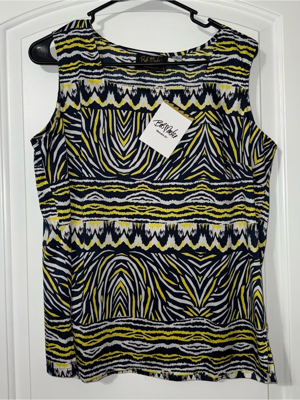 NWT Bob Mackie Wearable Art Sleeveless Top Tank Top Women’s Size Medium Black